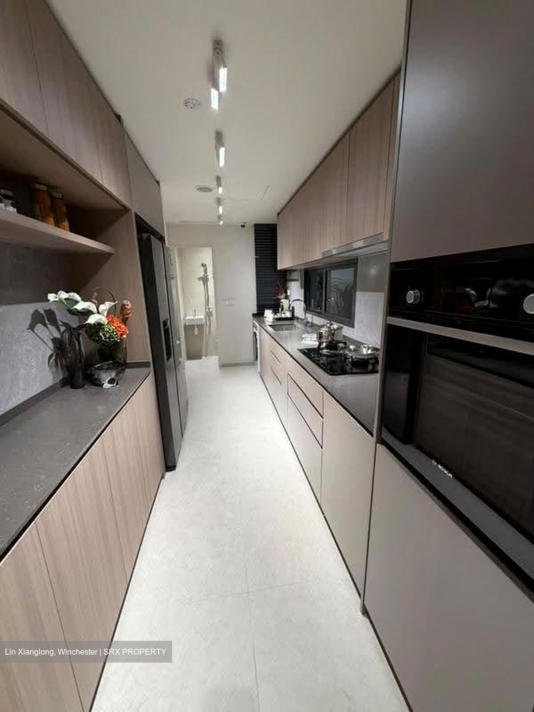 Lakeside Drive (D22), Condominium #634592031